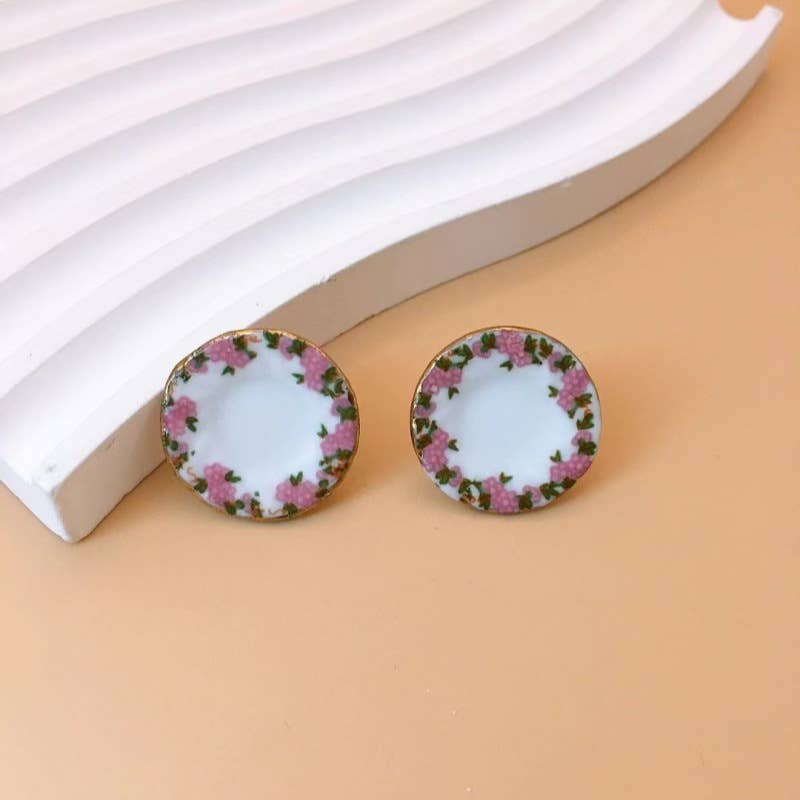 Asymmetric vintage teacup and saucer ceramic earrings