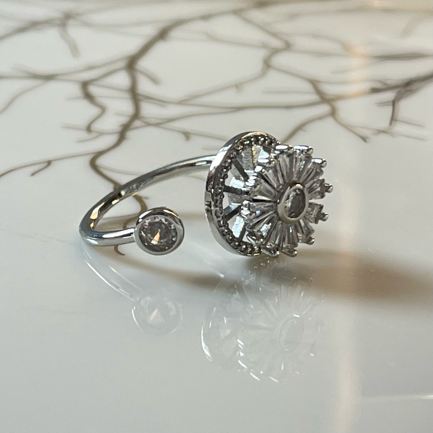 Flower Spinner Ring - Adjustable Floral Jewelry for Women
