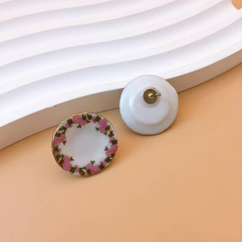 Asymmetric vintage teacup and saucer ceramic earrings